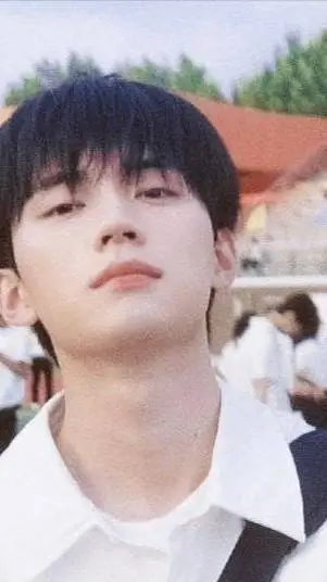 ai character: Rang Rang  background