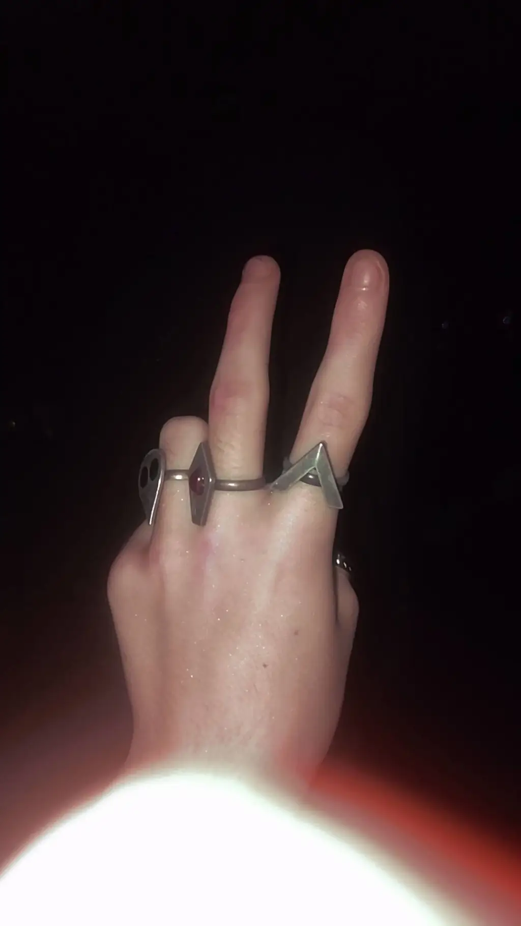 ai character: Ash/Me💥✨👽 background