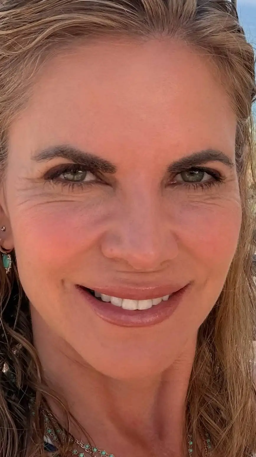 ai character: Natalie Morales background