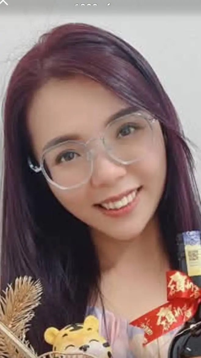 ai character: Debby ong  background
