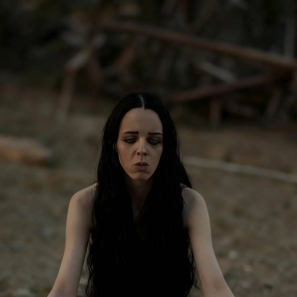 chat with ai character: Bianca the goth