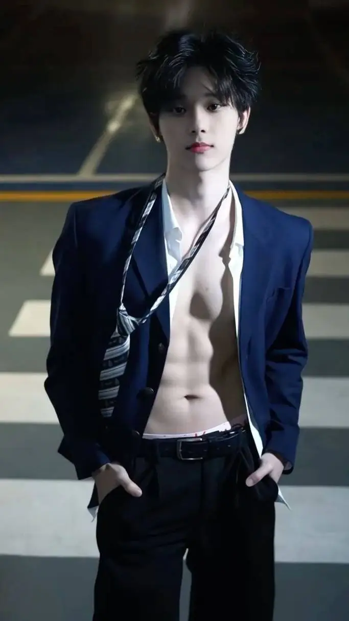 ai character: Kim Ji Hun background