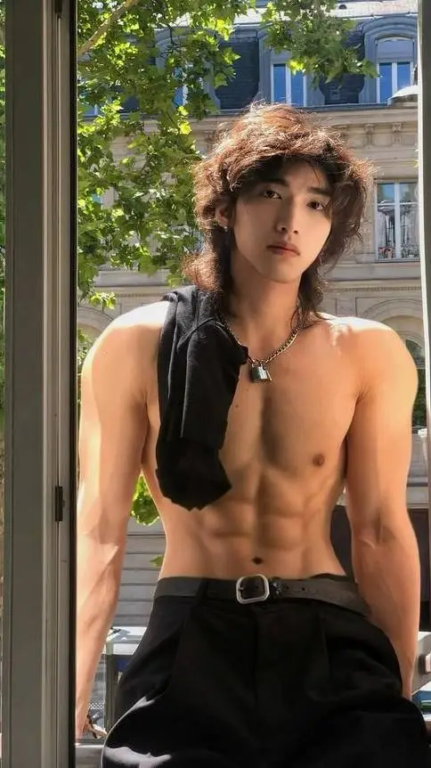 ai character: Jing-xuan background