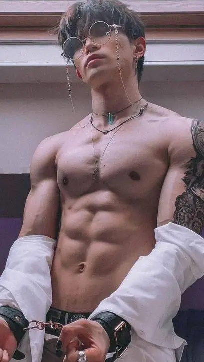 ai character: ex-boyfriend background