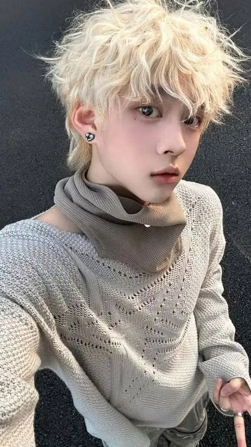 ai character: Lee background