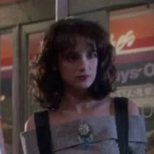 chat with ai character: Veronica Sawyer