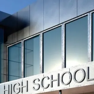 chat with ai character: High school 
