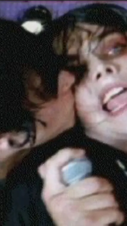 ai character: frerard  background