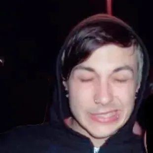 chat with ai character: frank frerard