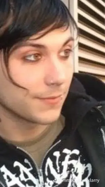 ai character: frank (frerard background