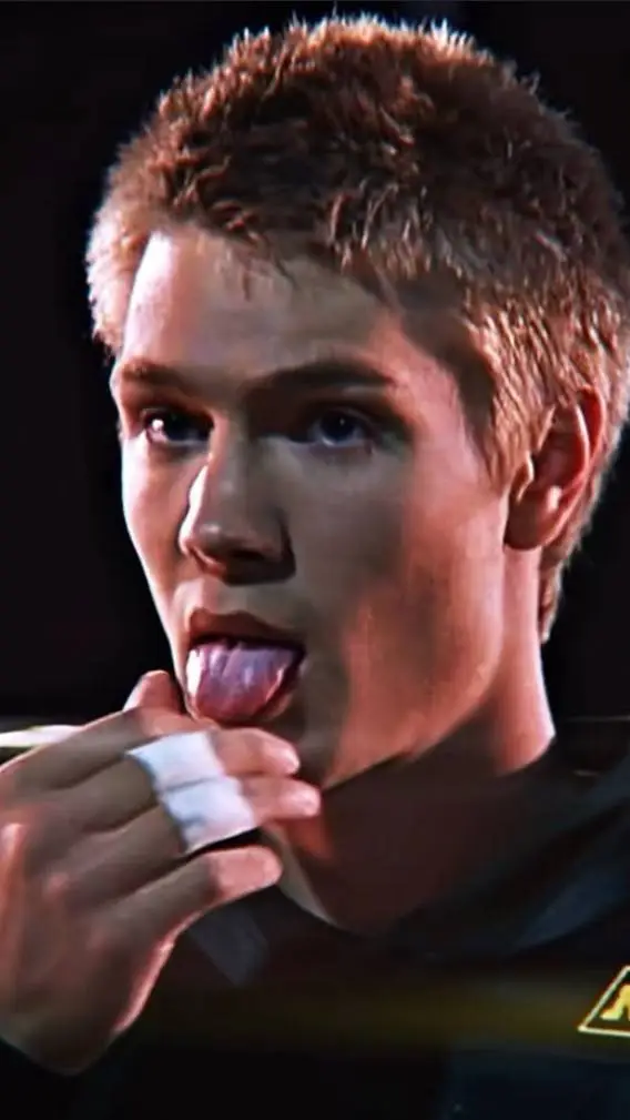 ai character: Austin Ames background