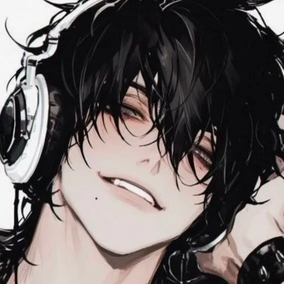 chat with ai character: ☠︎︎♫︎♪ᒍᗩYᑕᗴ♪♫︎☠︎︎