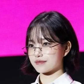 chat with ai character: Jo yuri