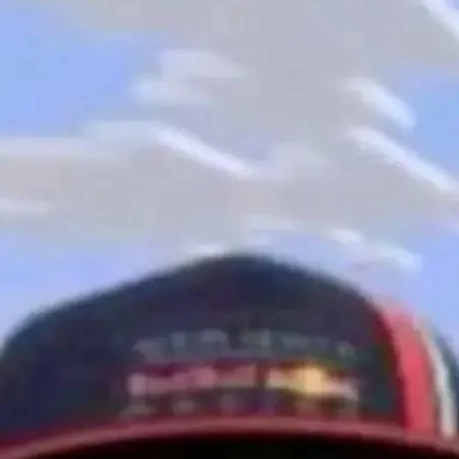 chat with ai character: max Verstappen