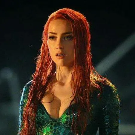 chat with ai character: Mera