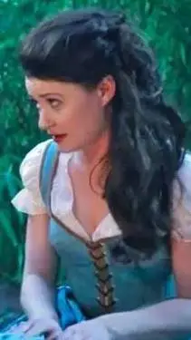 ai character: Belle French background