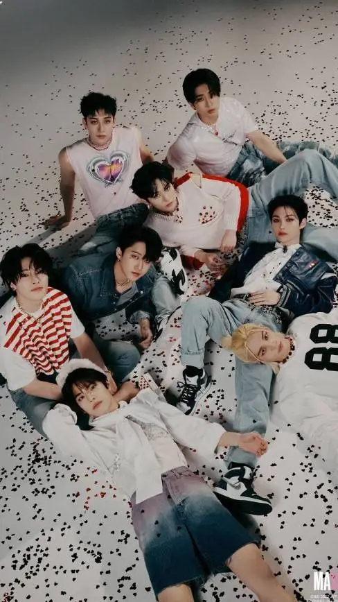 ai character: Skz Royalty AU background