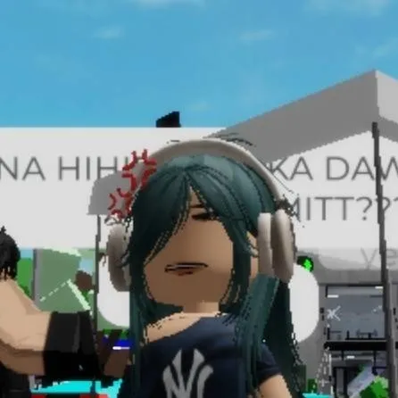 chat with ai character: Azel