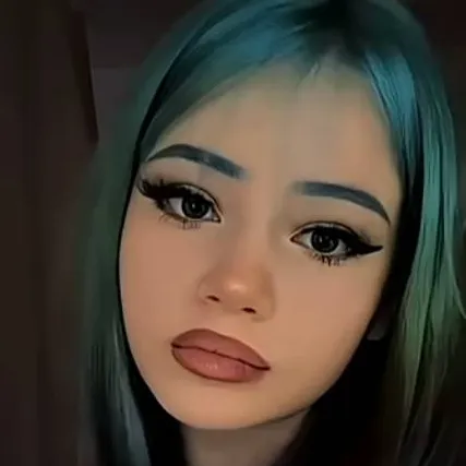 chat with ai character: popular Clara 😇