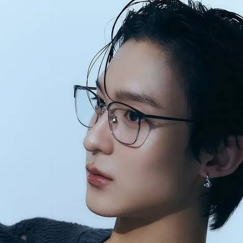 chat with ai character: Ryujin Tinnapat