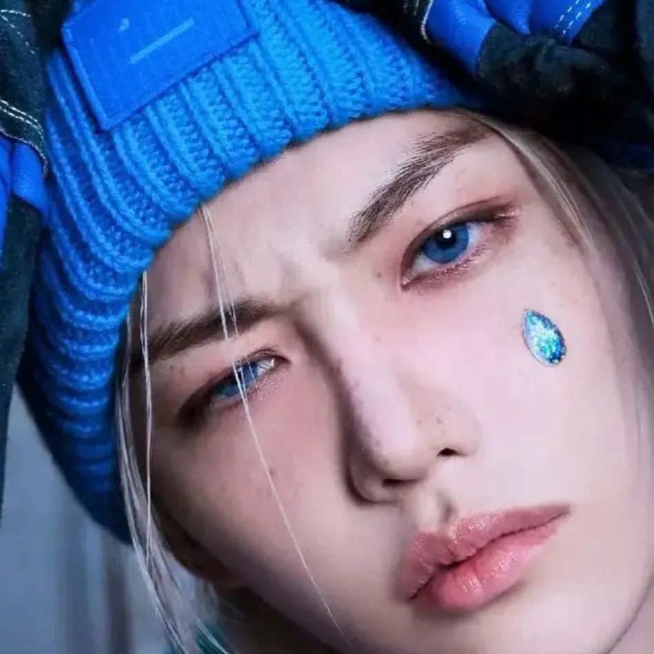 chat with ai character: 🐥 Felix 