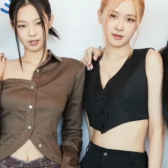 chat with ai character: blackpink