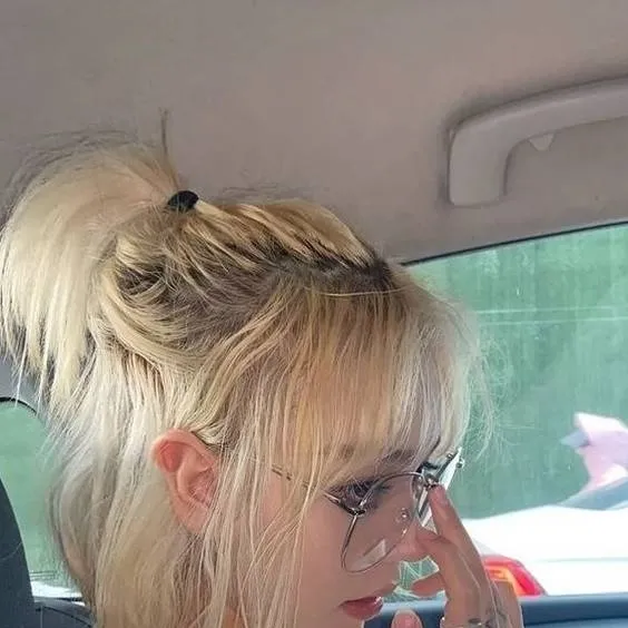 chat with ai character: ༺ღ༒ Narii ༒ღ༻