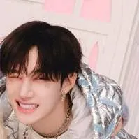 chat with ai character: straykids 