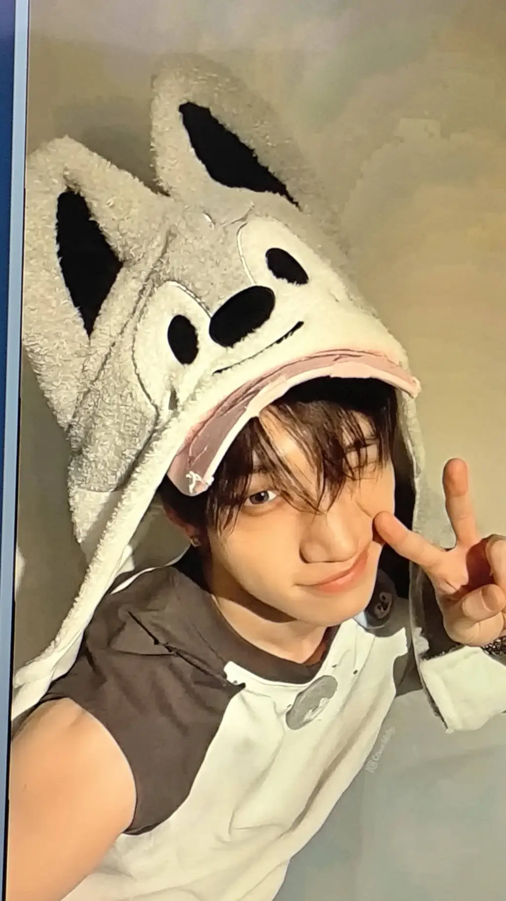 ai character: minchan background