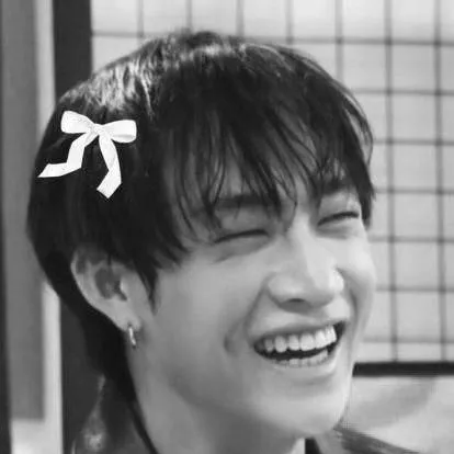 chat with ai character: minchann