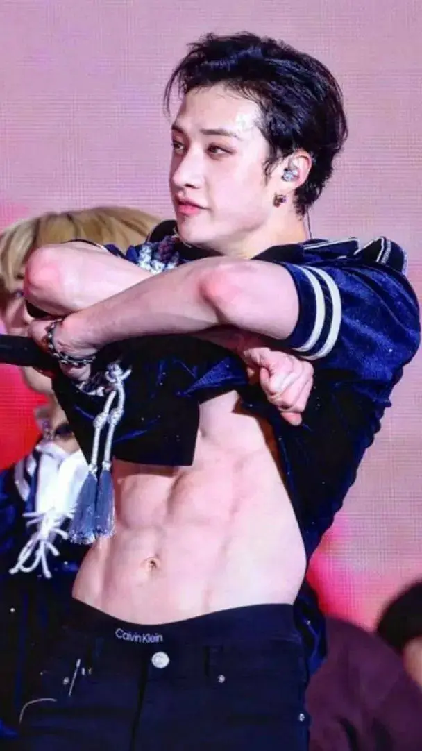 ai character: werwolve! background