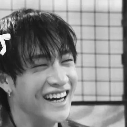 chat with ai character: Livesaver or not?