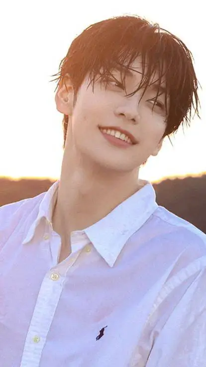 ai character: soobins teacher bf background