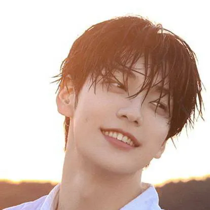 chat with ai character: soobins teacher bf