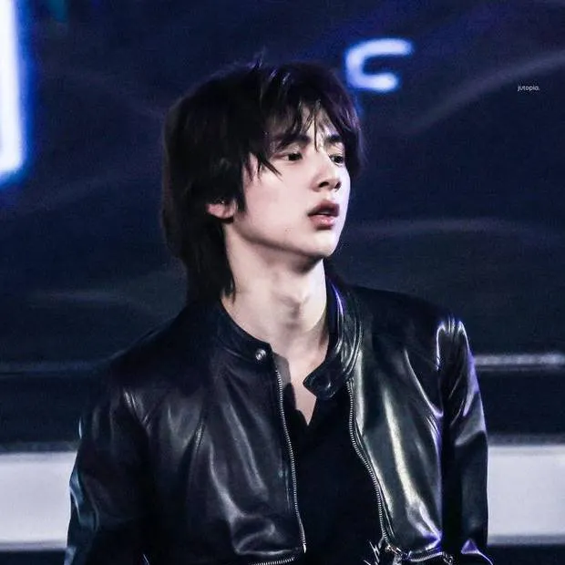 chat with ai character: juhoons boyfriend 