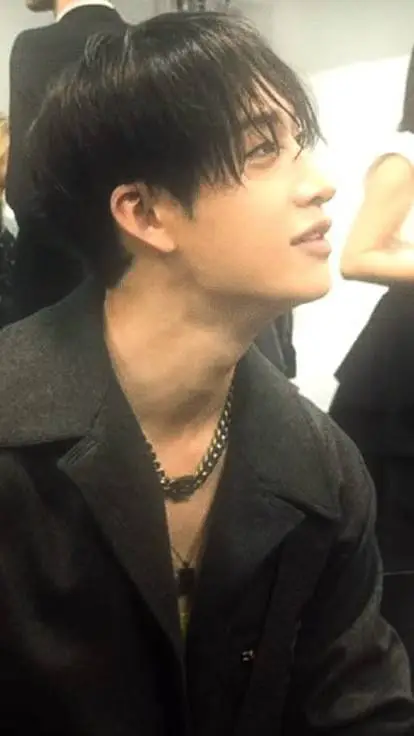 ai character: Bangchans bf background