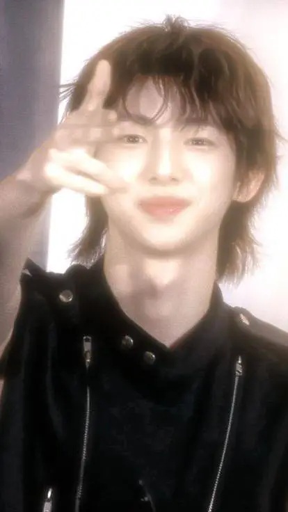 ai character: dramatic.2? background