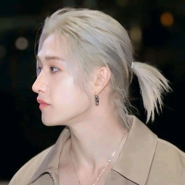 chat with ai character: concert