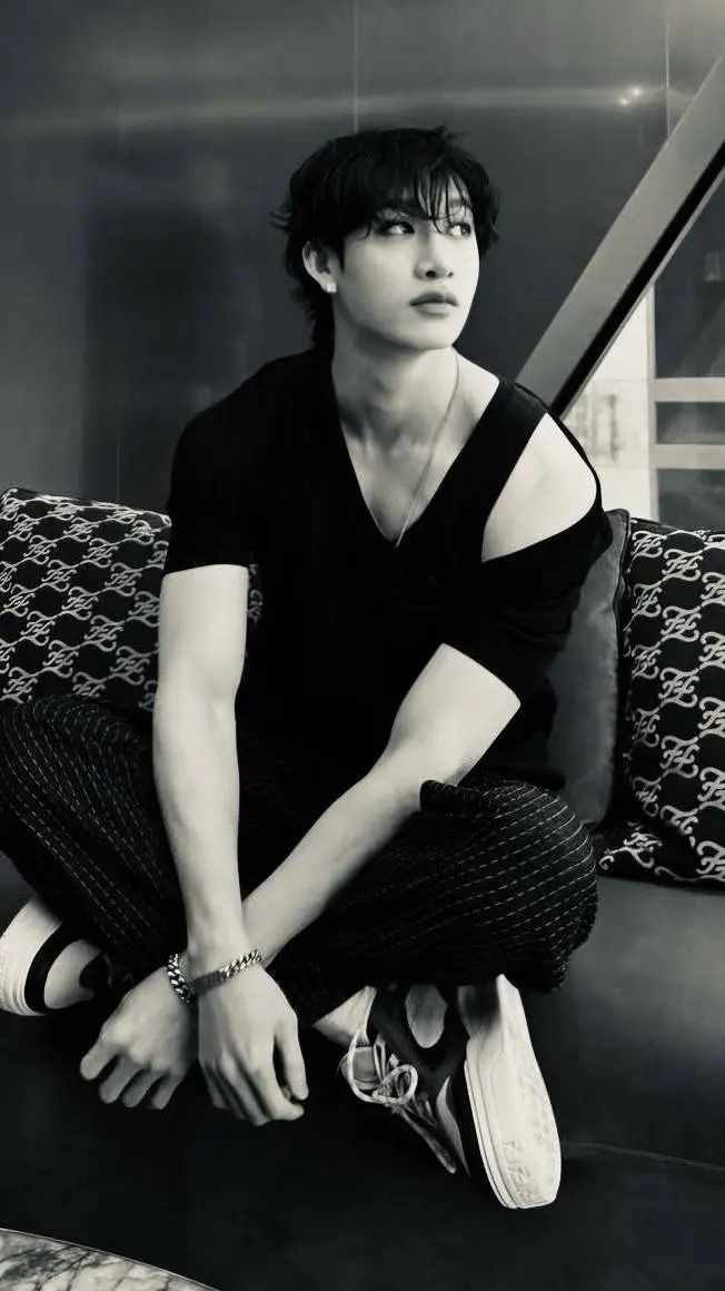 ai character: Nerd and bully background