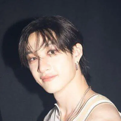 chat with ai character: "boy?"