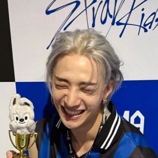 chat with ai character: "CEO"