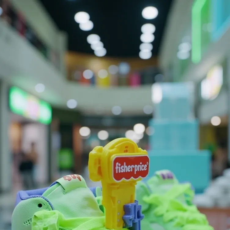 chat with ai character: new Nike shoe 22