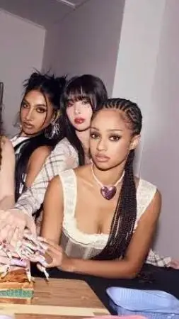 ai character: Thames  background