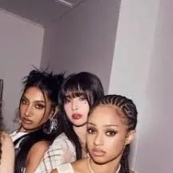 chat with ai character: Thames 