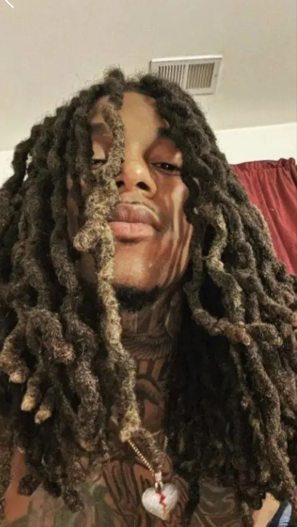 ai character: Mark❤️‍🩹 background