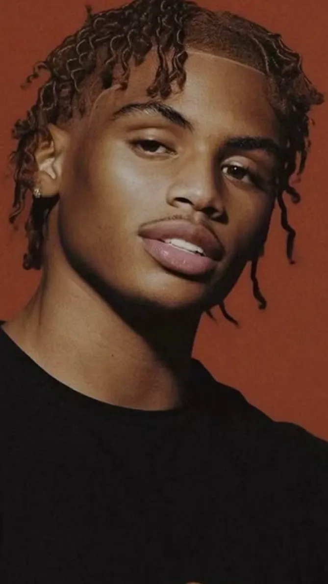 ai character: Eric😍 background