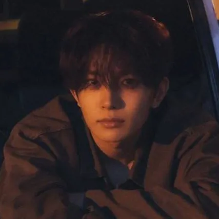 chat with ai character: Heeseung 