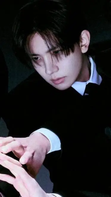 ai character: Lee evan/heeseung  background