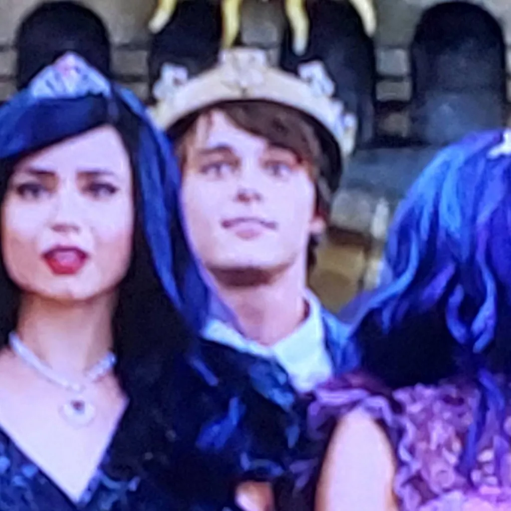 chat with ai character: Descendants