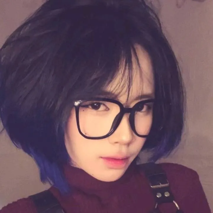chat with ai character: Tifanny